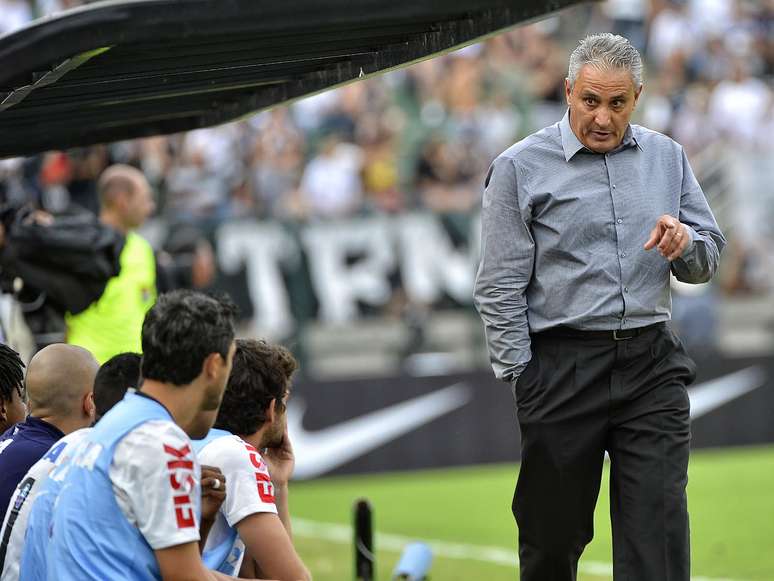 <p>Tite conta com jogadores importantes entre os reservas</p>