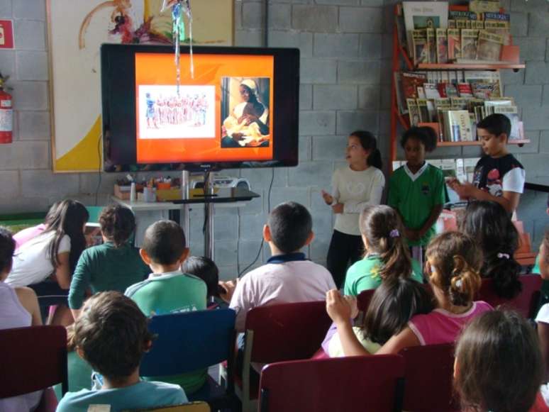 O Projeto Âncora, de Cotia (SP), foge do tradicional: nada de salas de aulas, lousas, provas