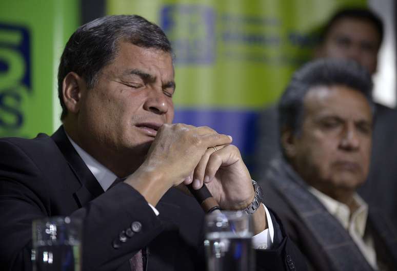 <p>Rafael Correa, no poder desde 2007, concedeu entrevista coletiva na última terça-feira, depois que dois militantes de seu partido foram mortos durante um evento de campanha. Ele descartou motivações políticas e disse que o crime foi praticado por uma pessoa sob efeito de álcool e drogas</p>