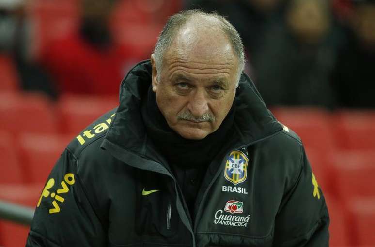 O técnico Luiz Felipe Scolari comandou o Brasil em jogo contra Inglaterra nesta quarta-feira.
