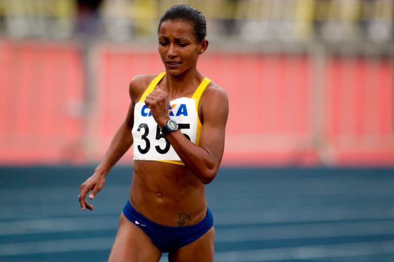Simone Alves foi flagrada com a presença de eritropoetina recombinante (EPO) em seu organismo durante o Troféu Brasil de Atletismo de 2011