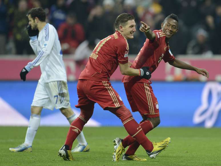 David Alaba marcou dois dos quatro gols do Bayern de Munique em dia de muita tranquilidade e goleada sobre o Schalke 04