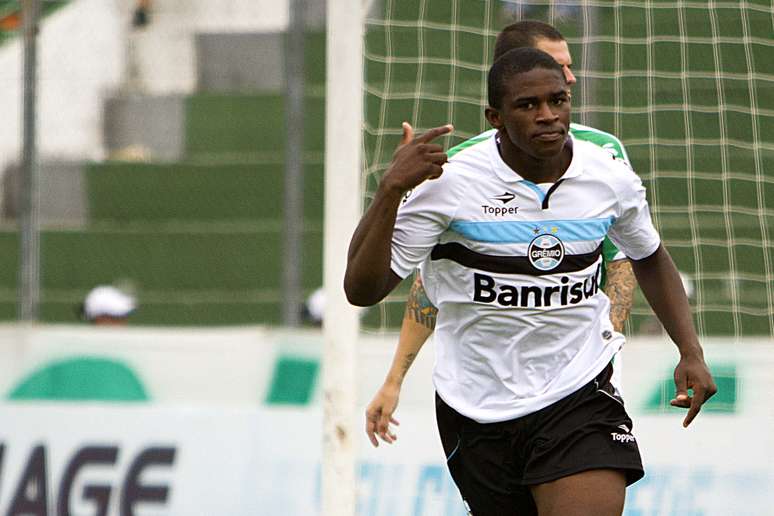 Yuri Mamute marcou pelo segundo jogo seguido com a camisa gremista