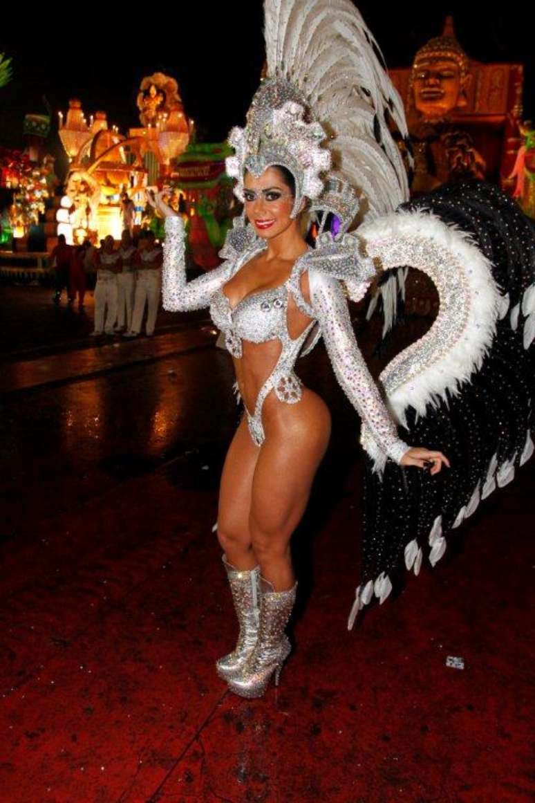 <p>Graciella acredita que a X-9 levará o título do Carnaval 2013</p>