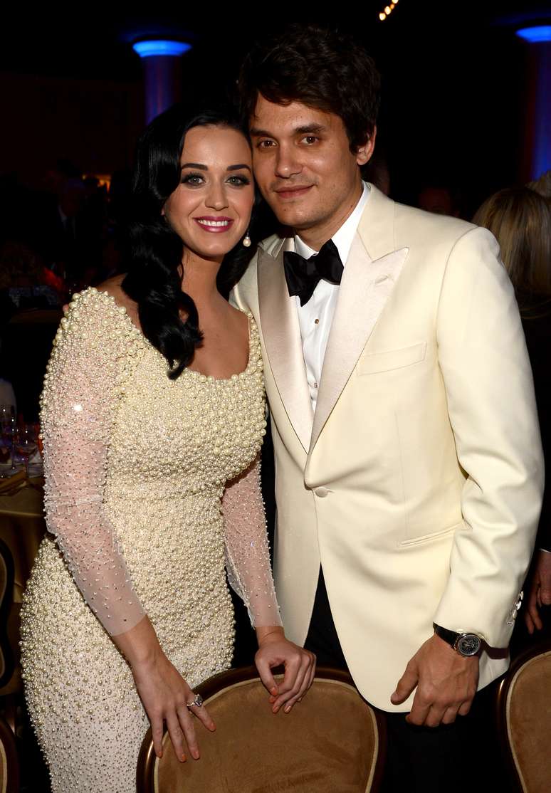 <p>Katy Perry e John Mayer estão juntos na música e no amor</p>