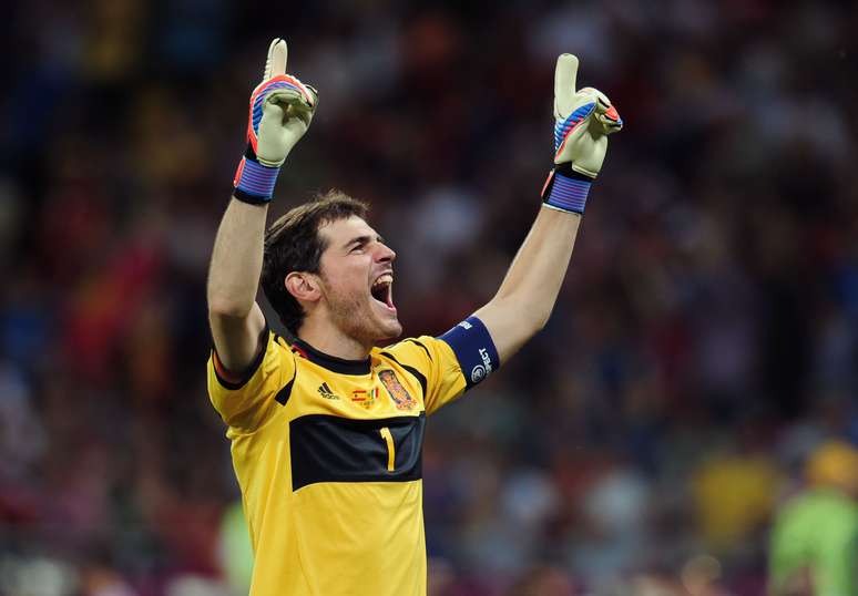 <p>Iker Casillas est&aacute; fora de duelo do Real Madrid</p>