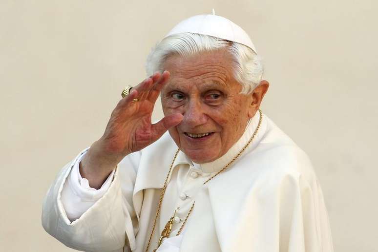 <p>Papa Bento XVI anunciou hoje que  irá renunciar ao cargo em 28 de fevereiro</p>