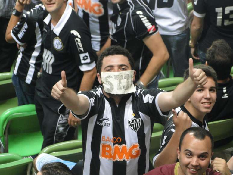 <p>Torcida comemora volta do Atlético-MG ao torneio e se apega a retrospecto em estádio</p>