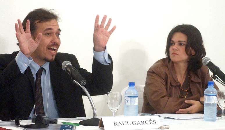 Ta&iacute;s Ladeira, gerente de r&aacute;dios da EBC, defende digitaliza&ccedil;&atilde;o de ondas AM e FM