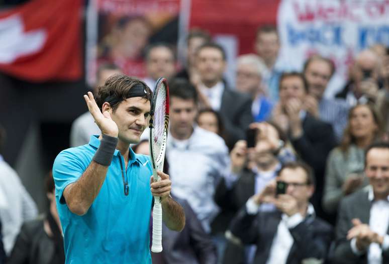 <p>Agora Roger Federer vai enfrentar o&nbsp;franc&ecirc;s Julien Benneteau</p>