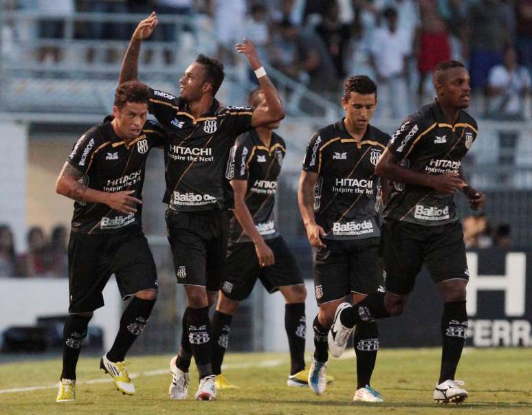 <p>Ponte Preta seguiu líder do Campeonato Paulista com vitória sobre o Santos</p>
