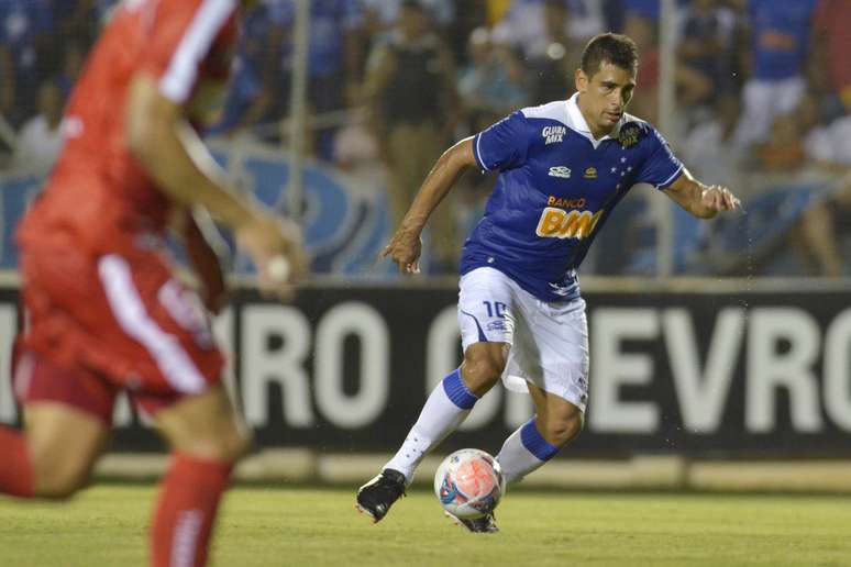 <p>Cruzeiro segue em busca de acertar time para a temporada</p>