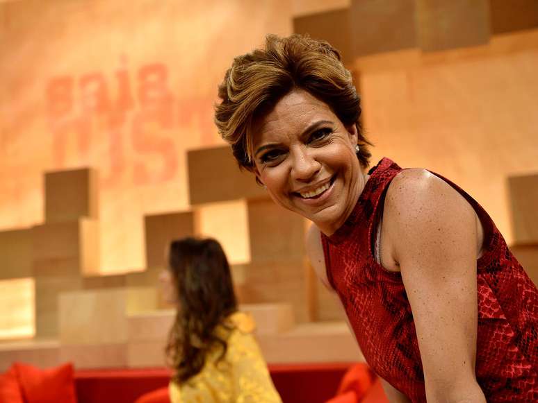 Astrid Fontenelle comandará a nova fase do programa Saia Justa, do GNT, e falou em entrevista na manhã desta quarta-feira (20) sobre os desafios de assumir a atração. Ao lado dela, estarão Maria Ribeiro, Barbara Gancia e Mônica Martelli