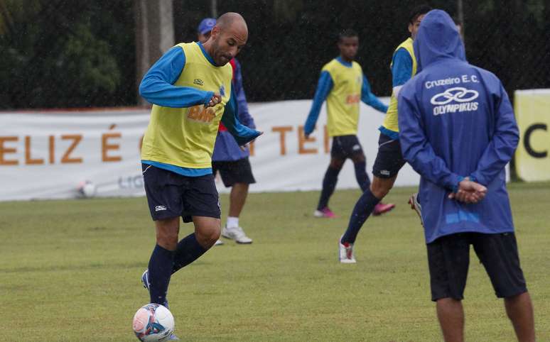 <p>Defensor tem uma semana para se recuperar, já que Cruzeiro não entra em campo no fim de semana</p>