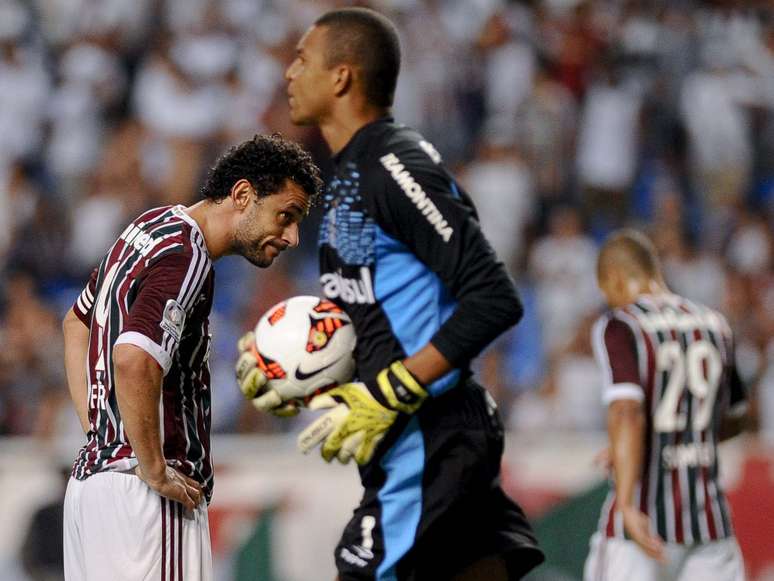 Fred lamenta lance defendido por Dida no Engenhão