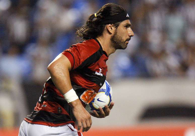 <p>Ex-Flamengo, atacante Josiel está no Inter de Santa Maria</p>