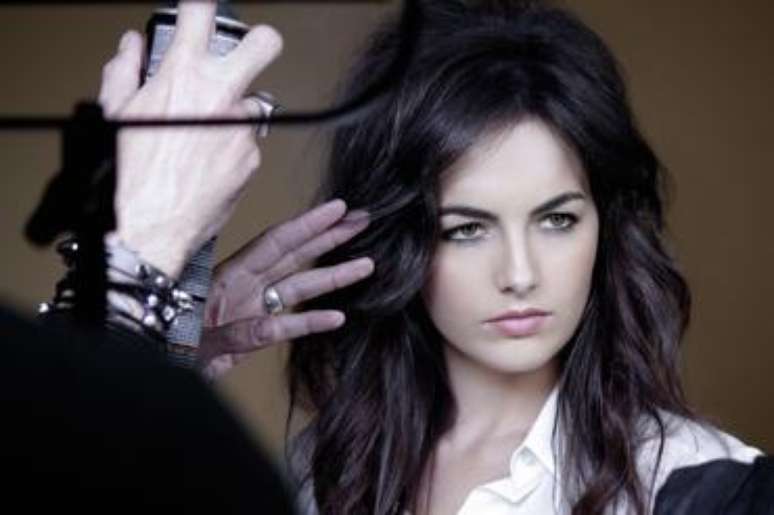 <p>A atriz americana Camilla Belle é a estrela da campanha de outono 2013 da Bobstore e fez ensaio fotográfico clicado por Andre Schiliró, com make de Ricardo dos Anjos</p>