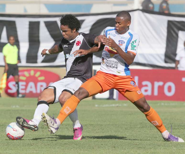 <p>De virada, Vasco da Gama vence Duque de Caxias por 2 a 1 e garante primeira colocação do Grupo A da Taça Guanabara, primeiro turno do Campeonato Carioca</p>