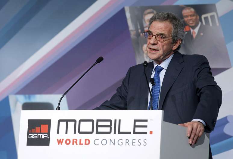  CEO da Telefônica, César Alierta, participou de conferência na abertura do Mobile World Congress