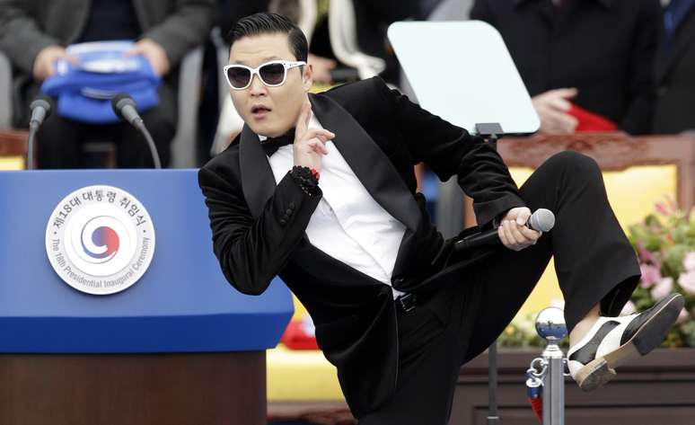 <p>Psy</p>