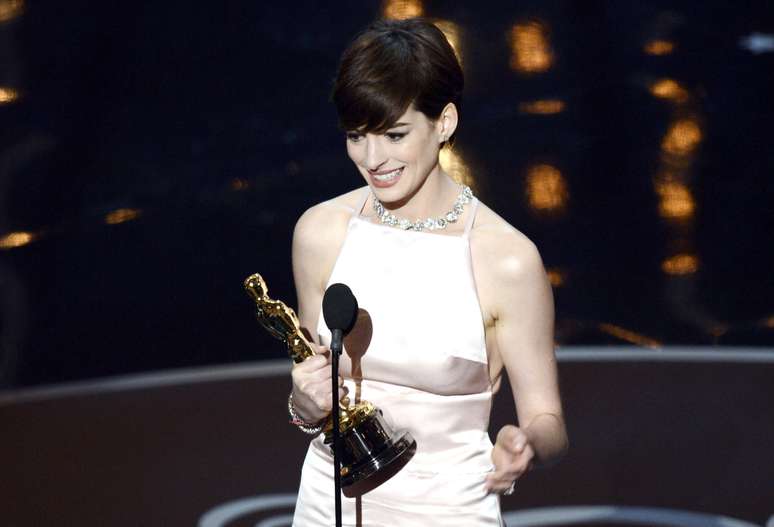 <p>Anne Hathaway ganhou o prêmio de Melhor Atriz Coadjuvante por 'Os Miseráveis'</p>