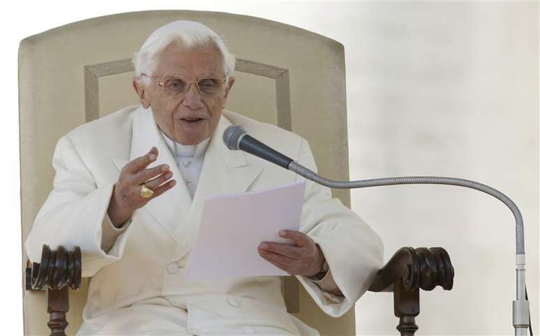 Papa Bento 16 realiza sua última audiência geral na praça São Pedro, no Vaticano. 27/02/2013