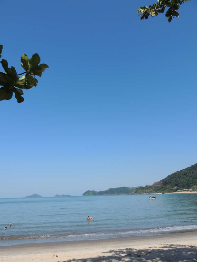 Praia de Boiçucanga é perfeita para o descanso em São Sebastião