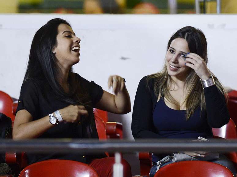 <p>A torcida do São Paulo teve uma noite complicada no Morumbi, depois de o Strongest, da Bolívia, sair na frente nesta quinta-feira. Os tricolores, contudo, puderam comemorar o triunfo de virada por 2 a 1, pela segunda rodada do Grupo 3 da Copa Libertadores da América, em confronto marcado também por um pedido de paz nos estádios</p>