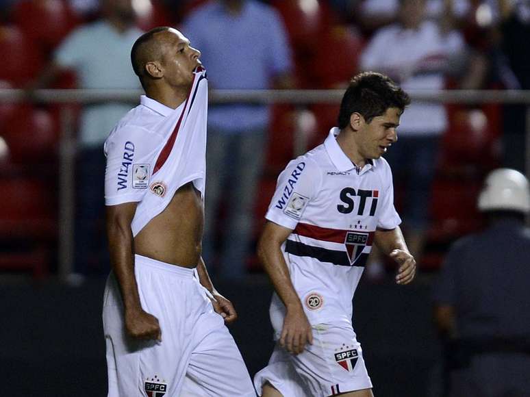 <p>Luís Fabiano encerrou jejum no Morumbi e igualou recorde de Ceni na Libertadores, com 12 gols</p>