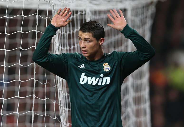 <p>C. Ronaldo fez o gol da classificação do Real, mas não comemorou contra o Manchester</p>
