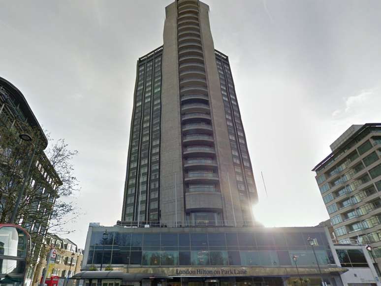 Webber usava cart&otilde;es de cr&eacute;dito roubados para comprar eletr&ocirc;nicos e pagar estadias em hot&eacute;is de luxo, como o London Hilton on Park Lane