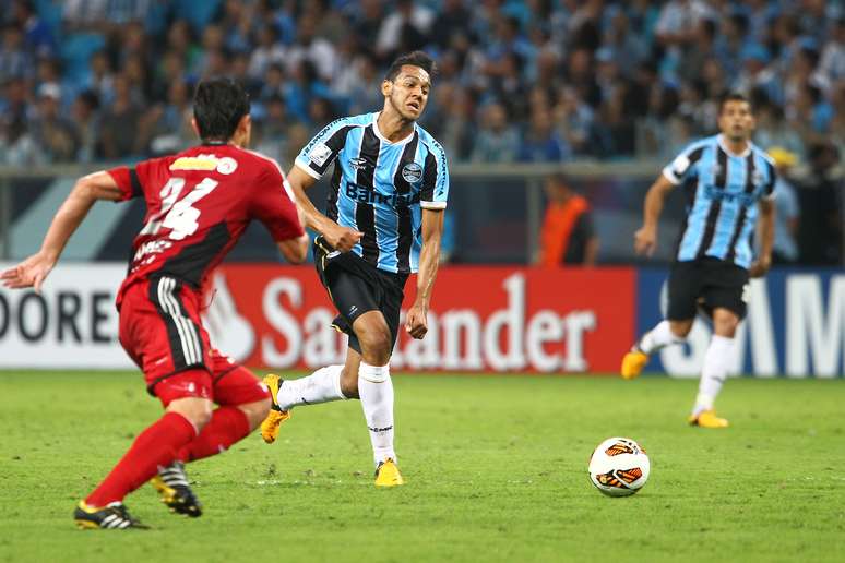 <p>Souza vai estrear na Libertadores pelo Gr&ecirc;mio</p>