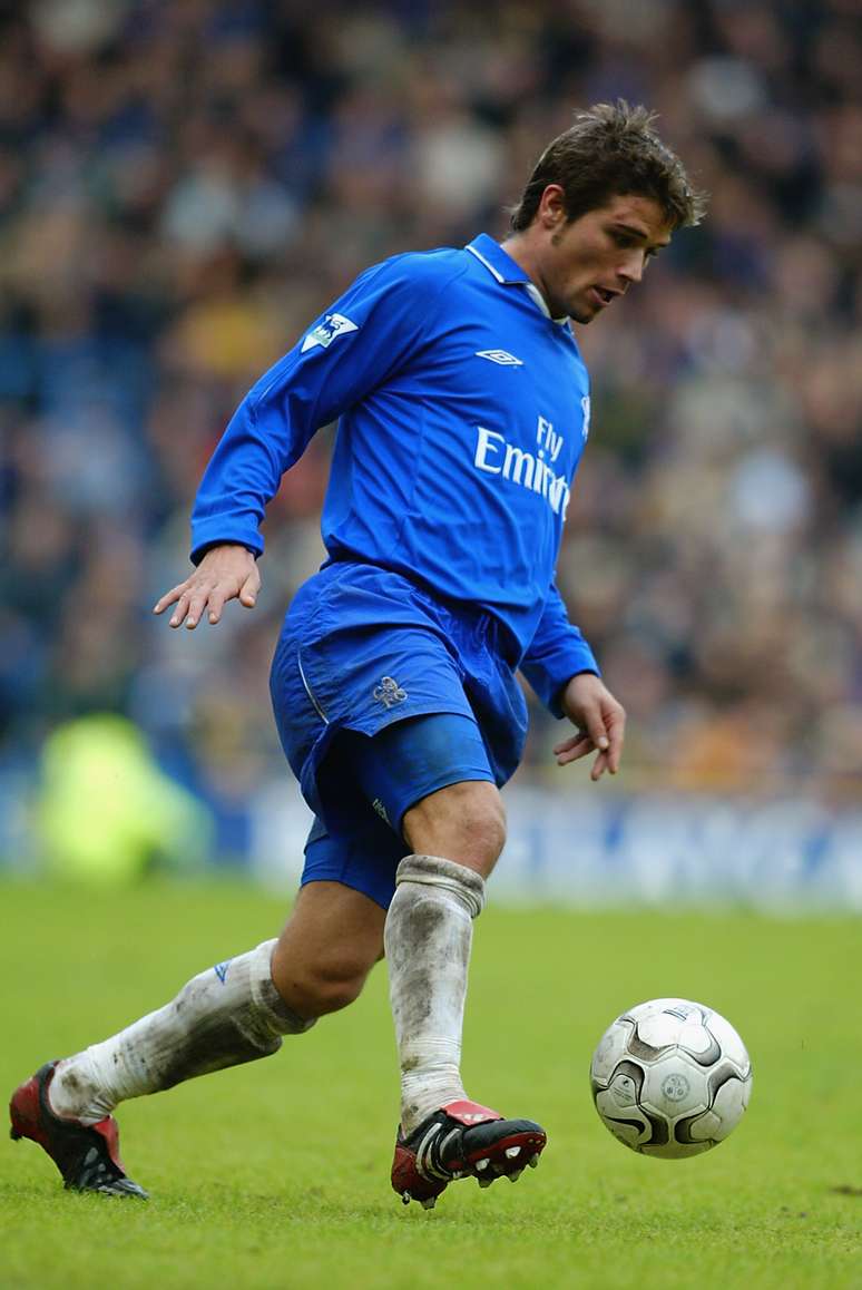 <p>Meia espanhol Enrique de Lucas, atualmente no Celta de Vigo, defendeu o Chelsea entre&nbsp;2002 e 2003</p>