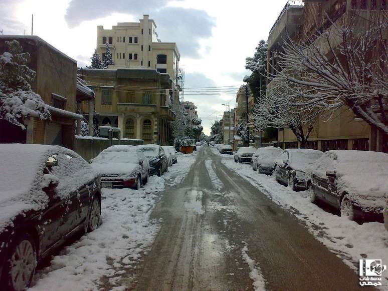 Em meio à guerra, inverno rigoroso deixou região norte da Síria, incluindo Homs, sob neve