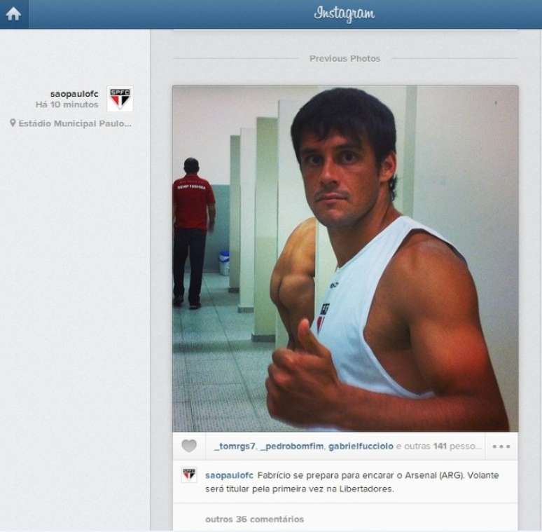 <p>São Paulo postou foto de jogador nu em rede social</p>