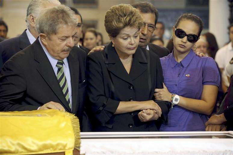 <p>Ex-presidente Lula e presidente Dilma Rousseff, com a filha do presidente venezuelano, Hugo Ch&aacute;vez, Rosa Virginia</p>