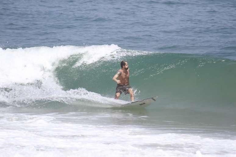 <p>Ellen gosta de frequentar a Prainha, que tamb&eacute;m atrai muitos surfistas</p>