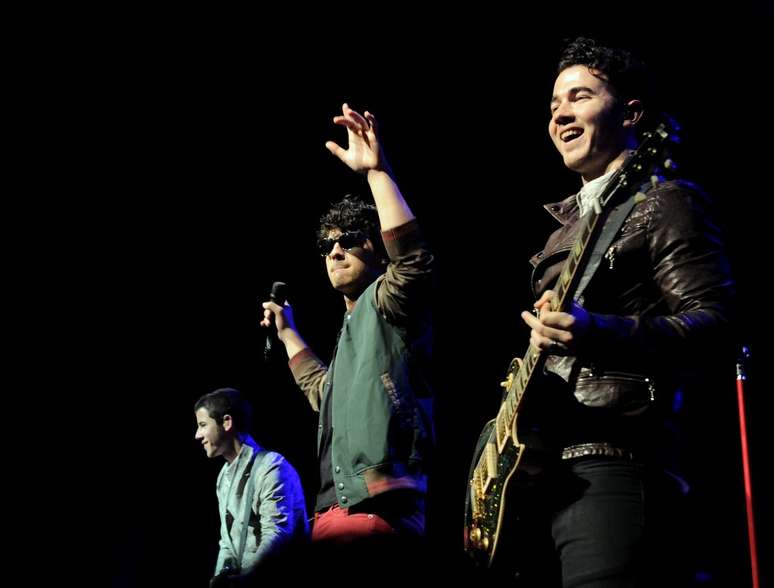 Em turnê pela América Latina, o grupo Jonas Brothers se apresentou neste domingo (10) em São Paulo, no Credicard Hall. O trio formado por Nick Jonas, Joe Jonas e Kevin Jonas agitou o público teen