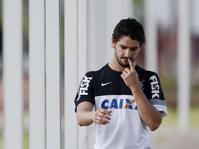<p>Pato mandou o ídolo Emerson para a reserva no Corinthians</p>