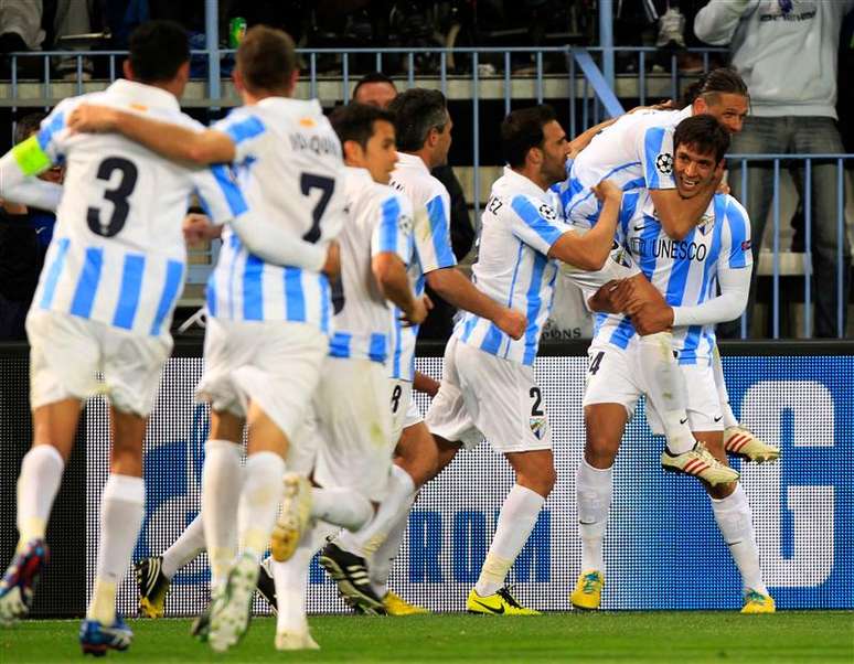 Roque Santa Cruz fez o gol da vitória e da classificação do Málaga já no segundo tempo