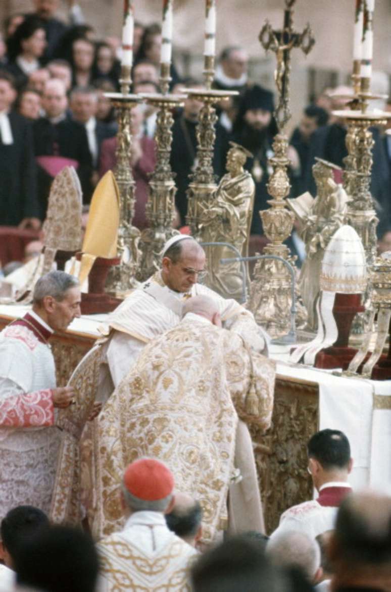 <p>Paulo VI foi eleito em pleno Conc&iacute;lio Vaticano II e viveu um per&iacute;odo dif&iacute;cil da contesta&ccedil;&atilde;o dos ensinamentos da Igreja</p>