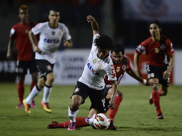 Romarinho substituiu lesionado Alexandre Pato