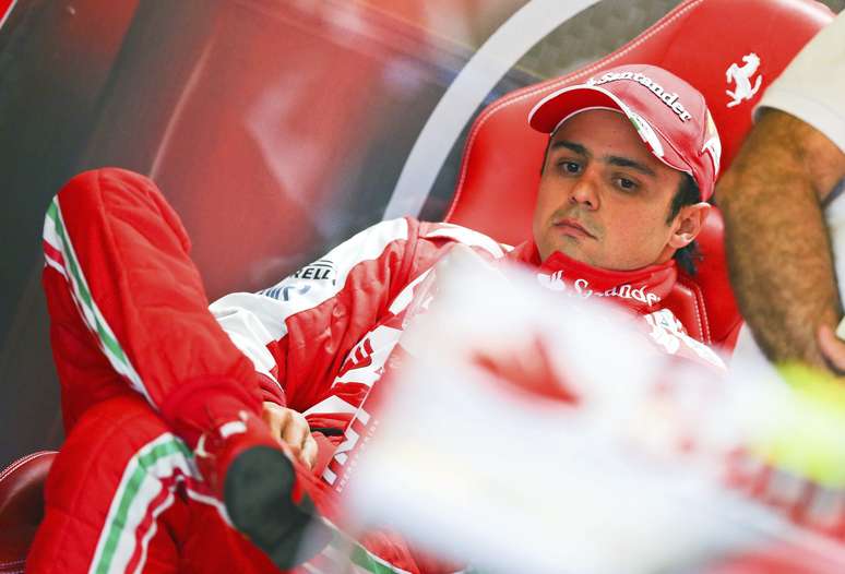 Massa foi o segundo no primeiro treino livre, mas caiu de ritmo e terminou o dia em oitavo