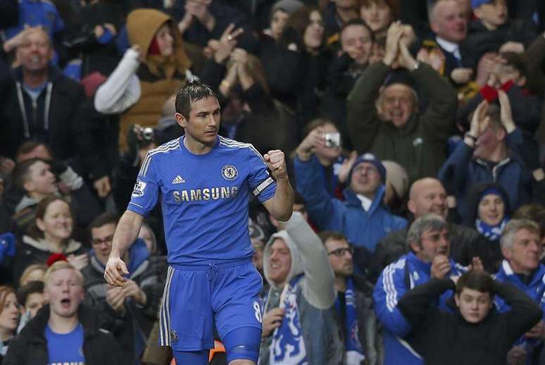 Frank Lampard, do Chelsea, comemora gol sobre o West Ham durante o campeonato inglês em Stamford Bridge, Londres. 17/03/2013