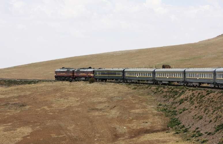 Uma das principais ferrovias do mundo, a Transiberiana tem como função principal ligar a Rússia à China