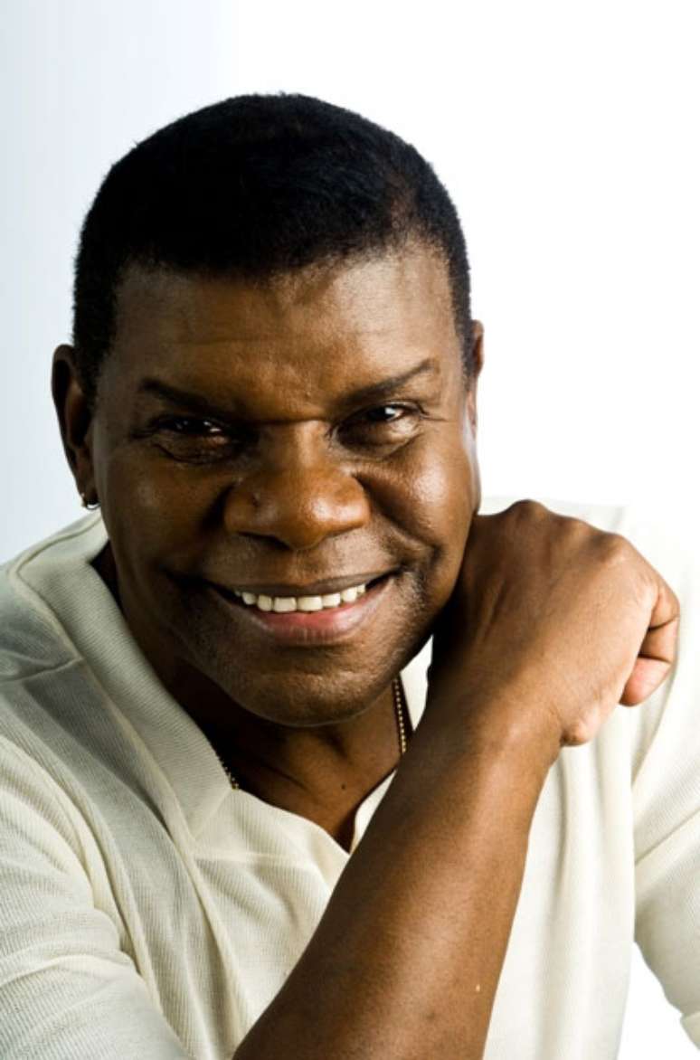 Emílio Santiago estava internado no Hospital Samaritano, no Rio de Janeiro, após sofrer um acidente vascular cerebral (AVC)