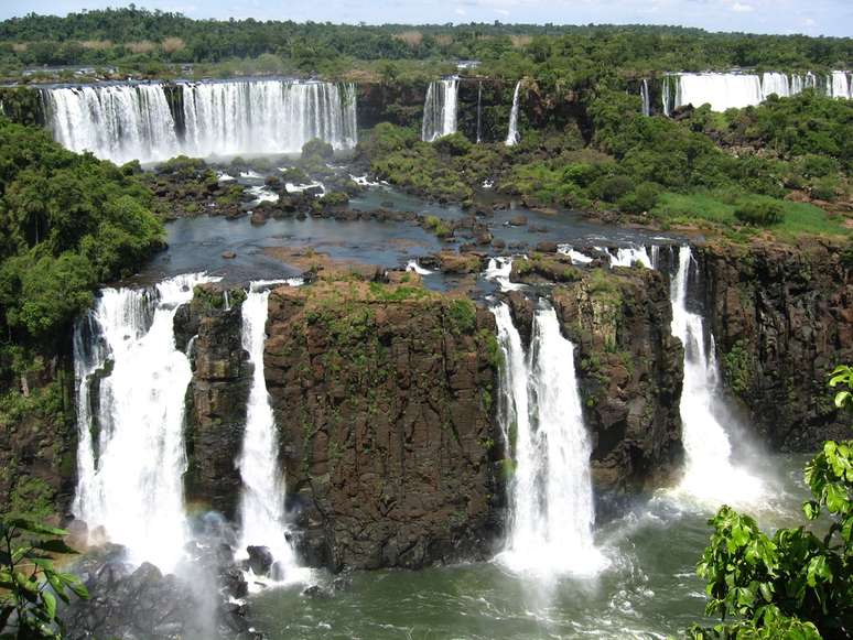 Pacote de três dias em Foz do Iguaçu, a partir de R$ 1.200, por pessoa, inclui hospedagem e passagens aéreas