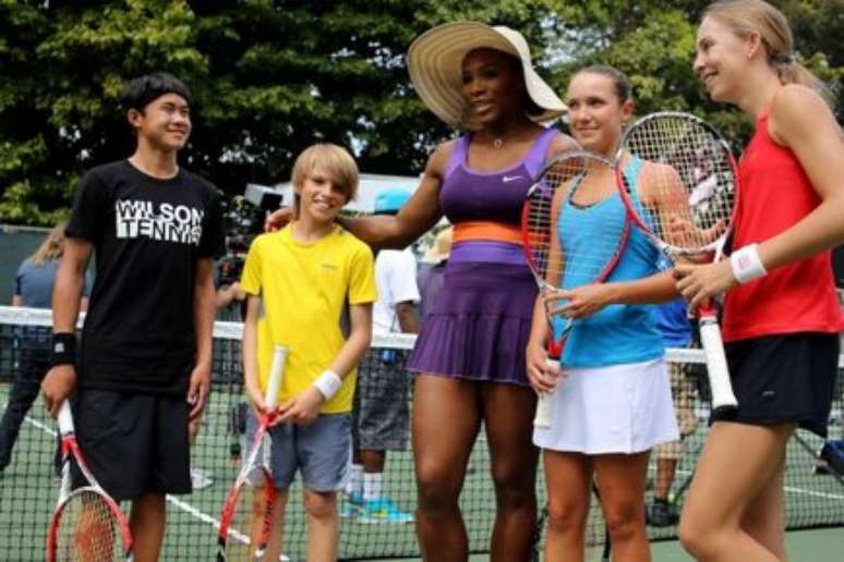 Com Kournikova, veja jogadoras que mais gritam no tênis feminino