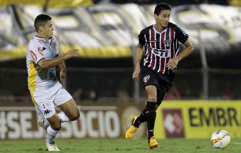 Paulo Henrique Ganso recebeu mais uma chance no time do São Paulo