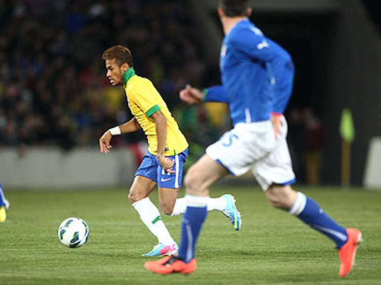 <p>Neymar participou da armação e deu assistência para gol de Oscar</p>
